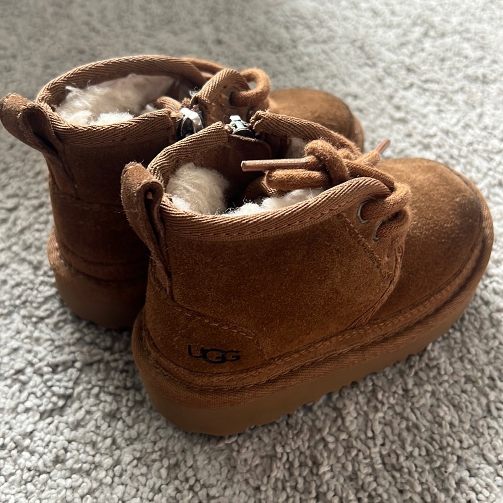 Toddler Ugg Neumel 7C